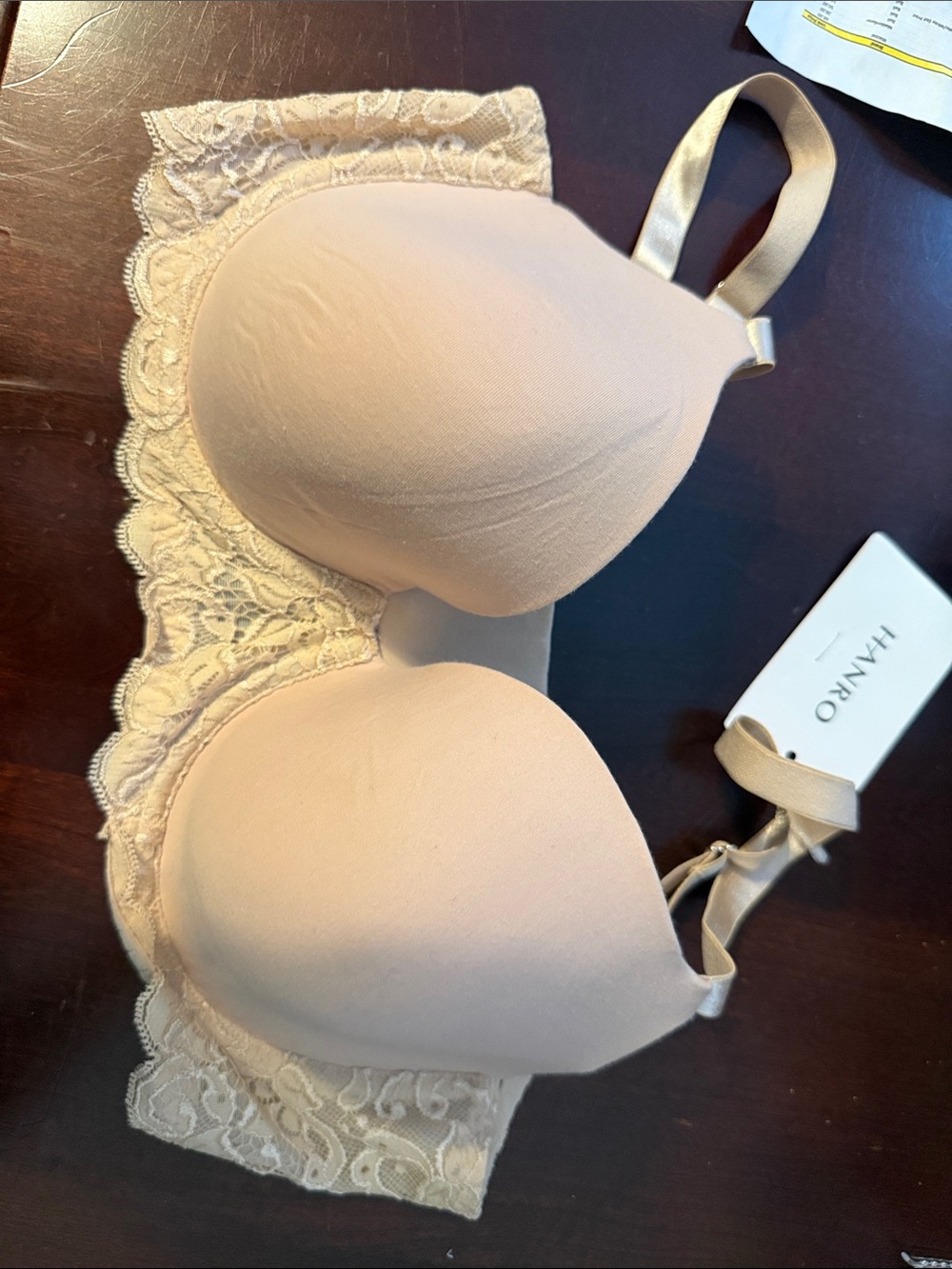 Hanro Nude Lace-Back T-Shirt Bra
